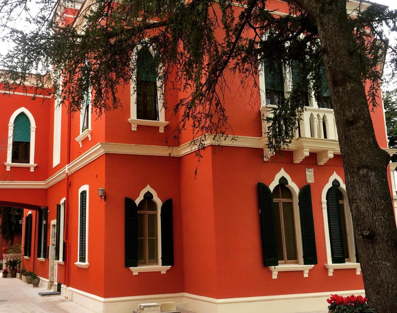 Donnenzo Bed & Breakfast Latiano Exterior foto